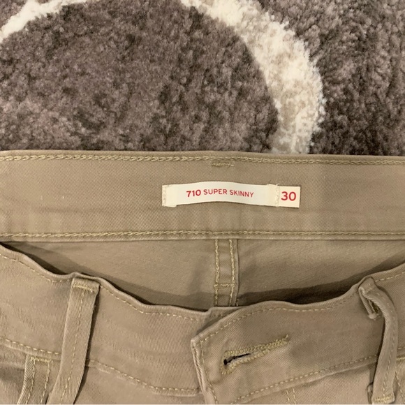EUC 710 Levi's Super Skinny size 30 - Picture 3 of 3